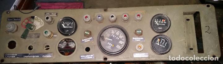 Militaria: Tablero de mando de veh&iacute;culo militar - Foto 1