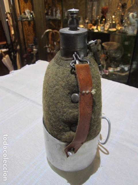 Militaria: Cantimplora militar. 21 cms. altura. - Foto 2
