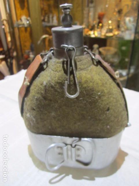 Militaria: Cantimplora militar. 21 cms. altura. - Foto 3