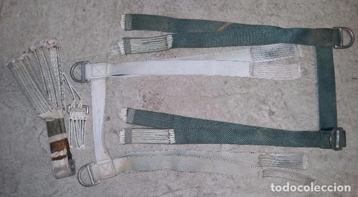 Militaria: Herrajes de paraca&iacute;das - Foto 1