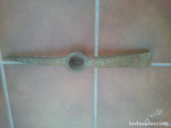 Militaria: ANTIGUO PICO MILITAR EJERCITO - Foto 2