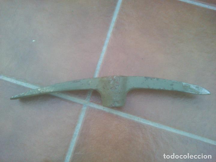 Militaria: ANTIGUO PICO MILITAR EJERCITO - Foto 2