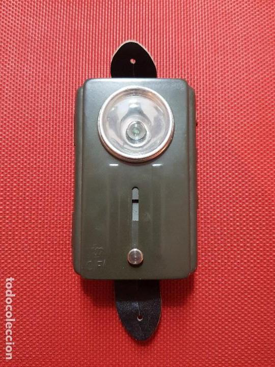 Militaria: LINTERNA EJERCITO SUIZO - Foto 1
