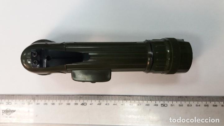 Militaria: Linterna militar - Foto 1
