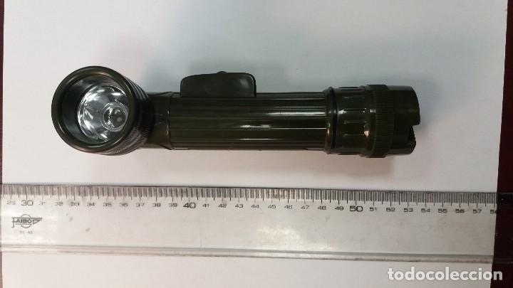 Militaria: Linterna militar - Foto 2