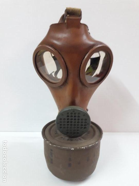 Militaria: MASCARA DE GAS CON SU BOTE - Foto 2