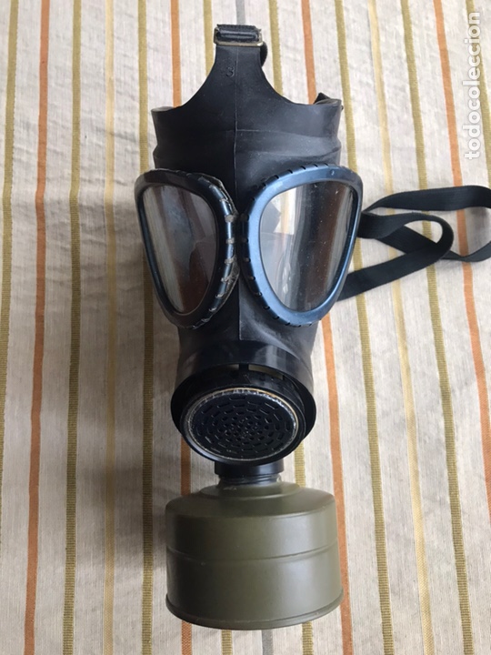 Mascara De Gas Militar Antigua - canvas-stop
