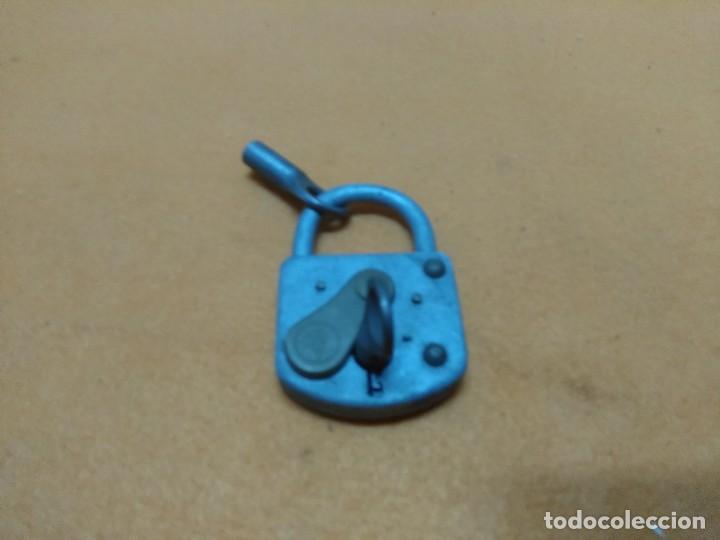 Militaria: candado militar alem&aacute;n - Foto 1