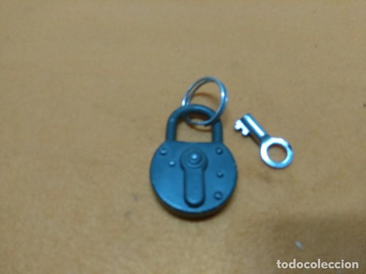 Militaria: candado militar alem&aacute;n - Foto 1