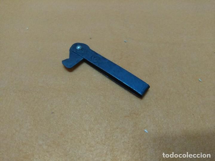 Militaria: Abridor de latas a carraca militar aleman - Foto 2