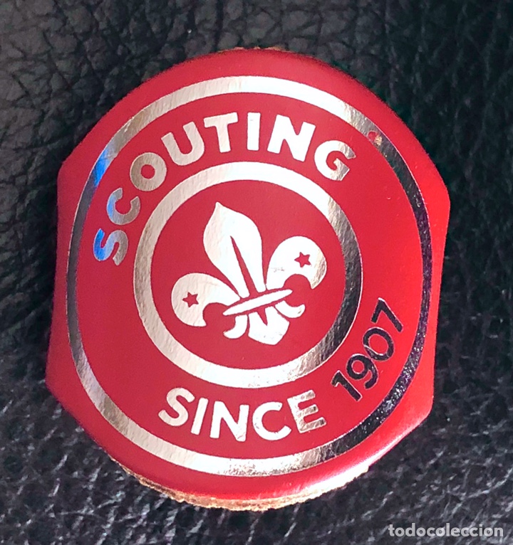 Militaria: Pasanudos Flor de Lis Scouts - Plata y Rojo - Foto 1