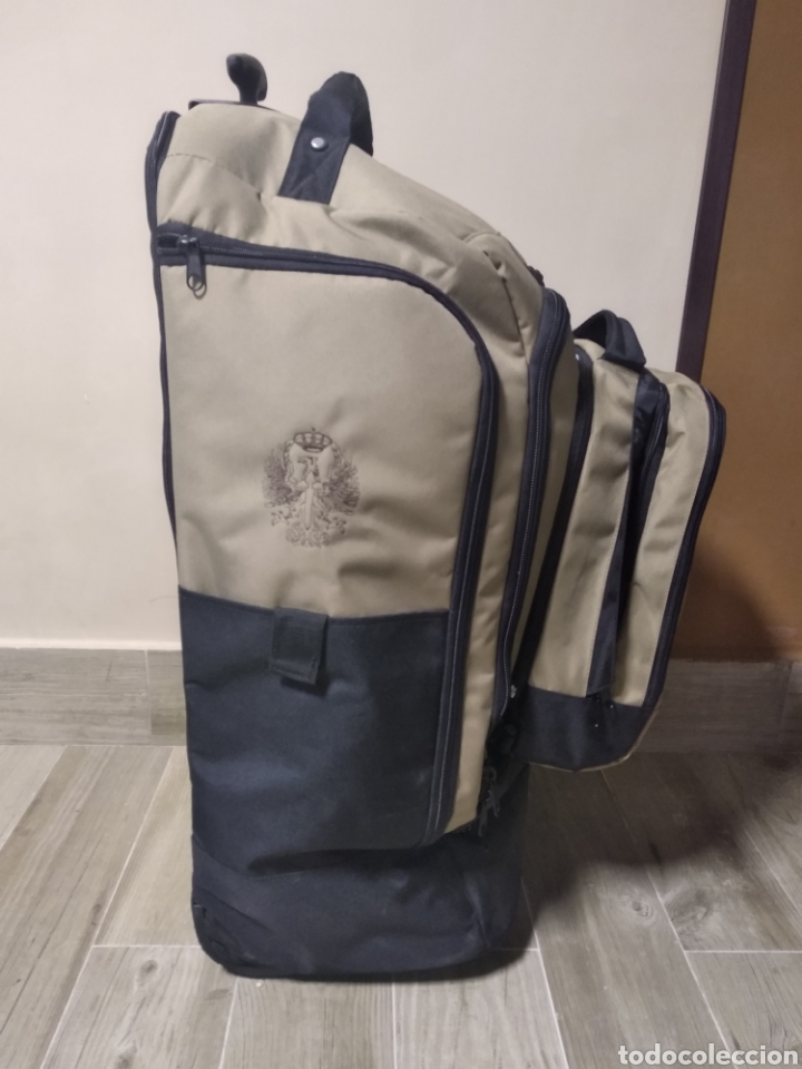 Petate / maleta con mochila desmontable ejercít - Sold at Auction -  193426845