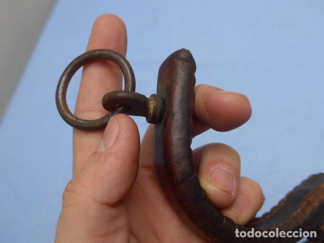 Militaria: ANTIGUO COMPLEMENTO DE CABALLO A IDENTIFICAR - Foto 2