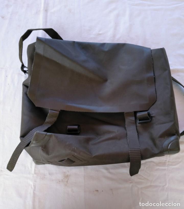 Militaria: BOLSA DE COSTADO - MORRAL DE ESPALDA, IMPERMEABLE. - Foto 2