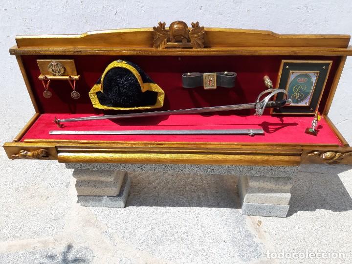 Militaria: Vitrina con tem&aacute;tica militar - Foto 5