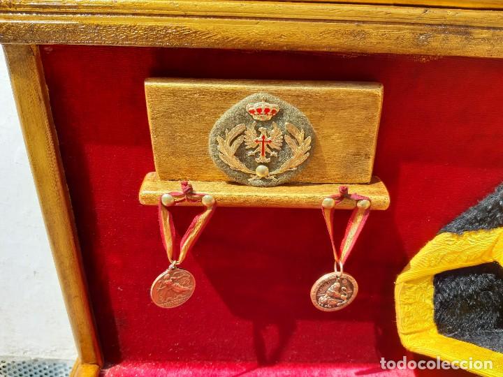 Militaria: Vitrina con tem&aacute;tica militar - Foto 7
