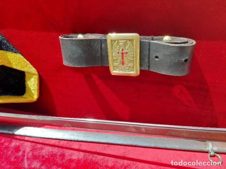 Militaria: Vitrina con tem&aacute;tica militar - Foto 9