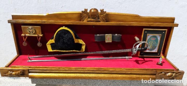 Militaria: Vitrina con tem&aacute;tica militar - Foto 10
