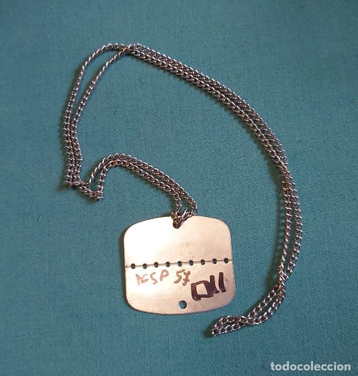 Militaria: Chapa de identificaci&oacute;n con cadena - Foto 2