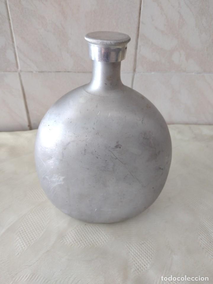 Militaria: Antigua cantimplora de aluminio ,militar - Foto 2