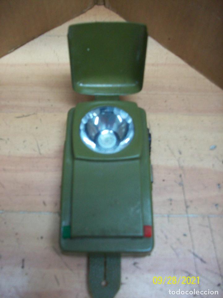 Militaria: LINTERNA MILITAR - Foto 2