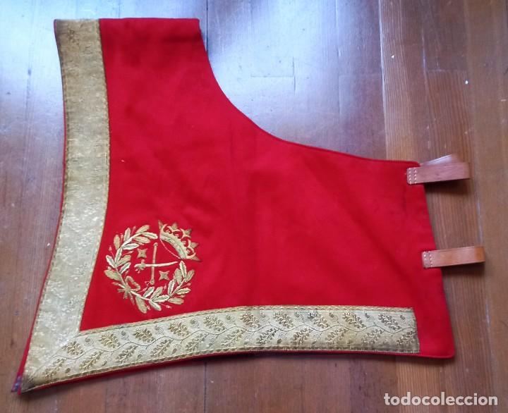 Militaria: Mantilla General de Divisi&oacute;n - Foto 1