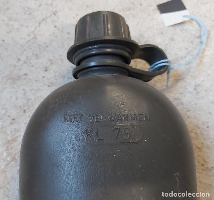 Militaria: Cantimplora de pl&aacute;stico - Foto 2