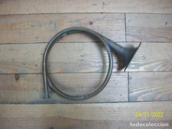 Militaria: ANTIGUO CORNETIN DE CAZA - Foto 2