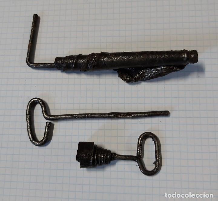Militaria: 3 abrelatas de trinchera - Foto 1