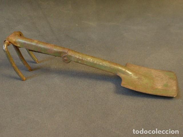 Militaria: Pala plegable. - Foto 1