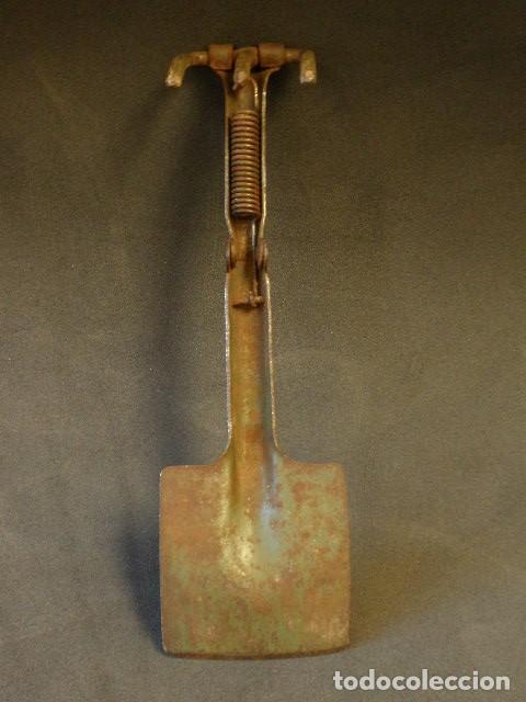 Militaria: Pala plegable. - Foto 3