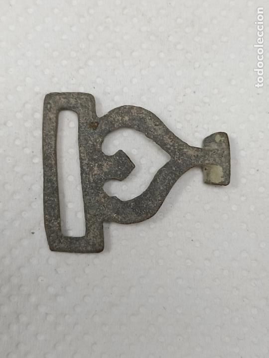 Militaria: Antigua hebilla militar - Foto 2