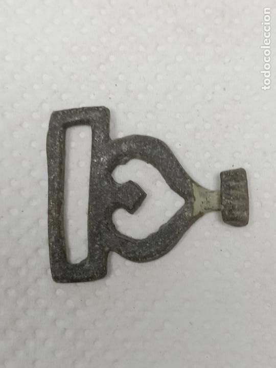 Militaria: Antigua hebilla militar - Foto 1