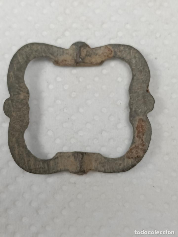 Militaria: Antigua hebilla militar - Foto 2