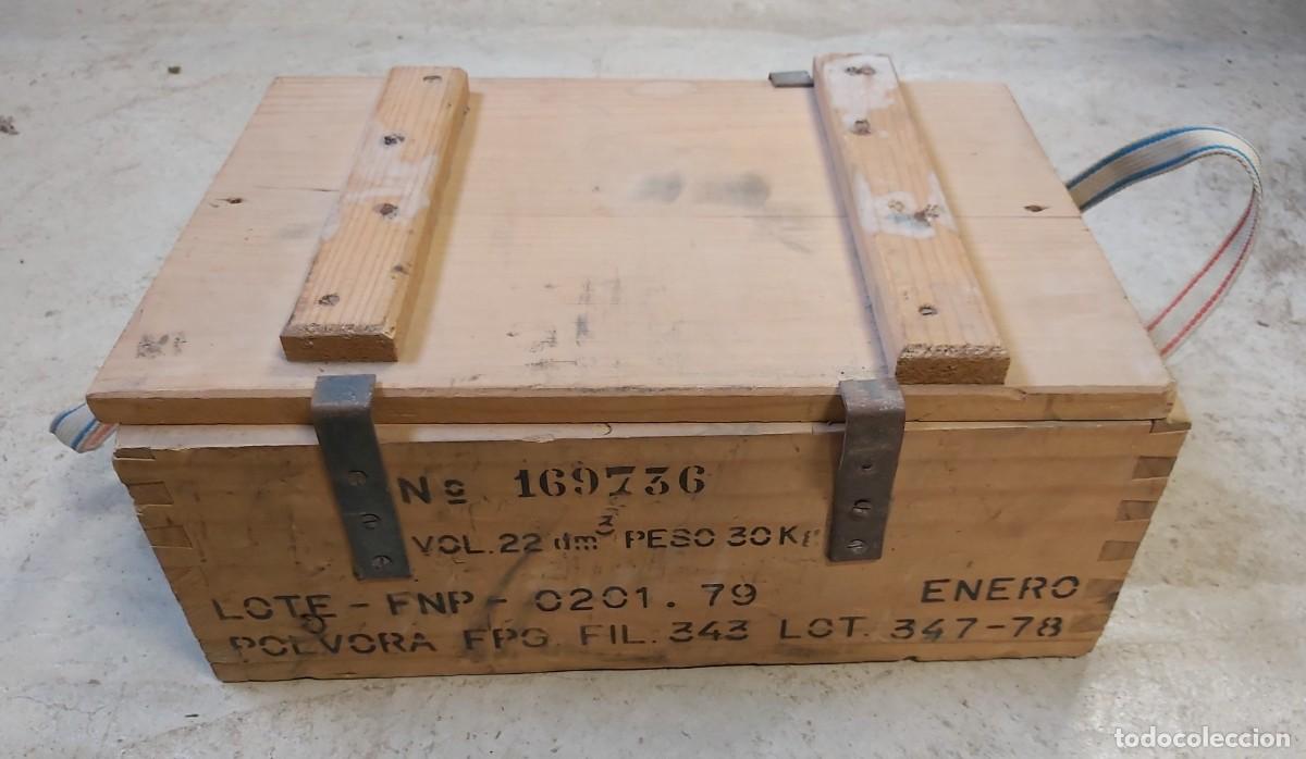 Militaria: Caja de madera, militar - Foto 2