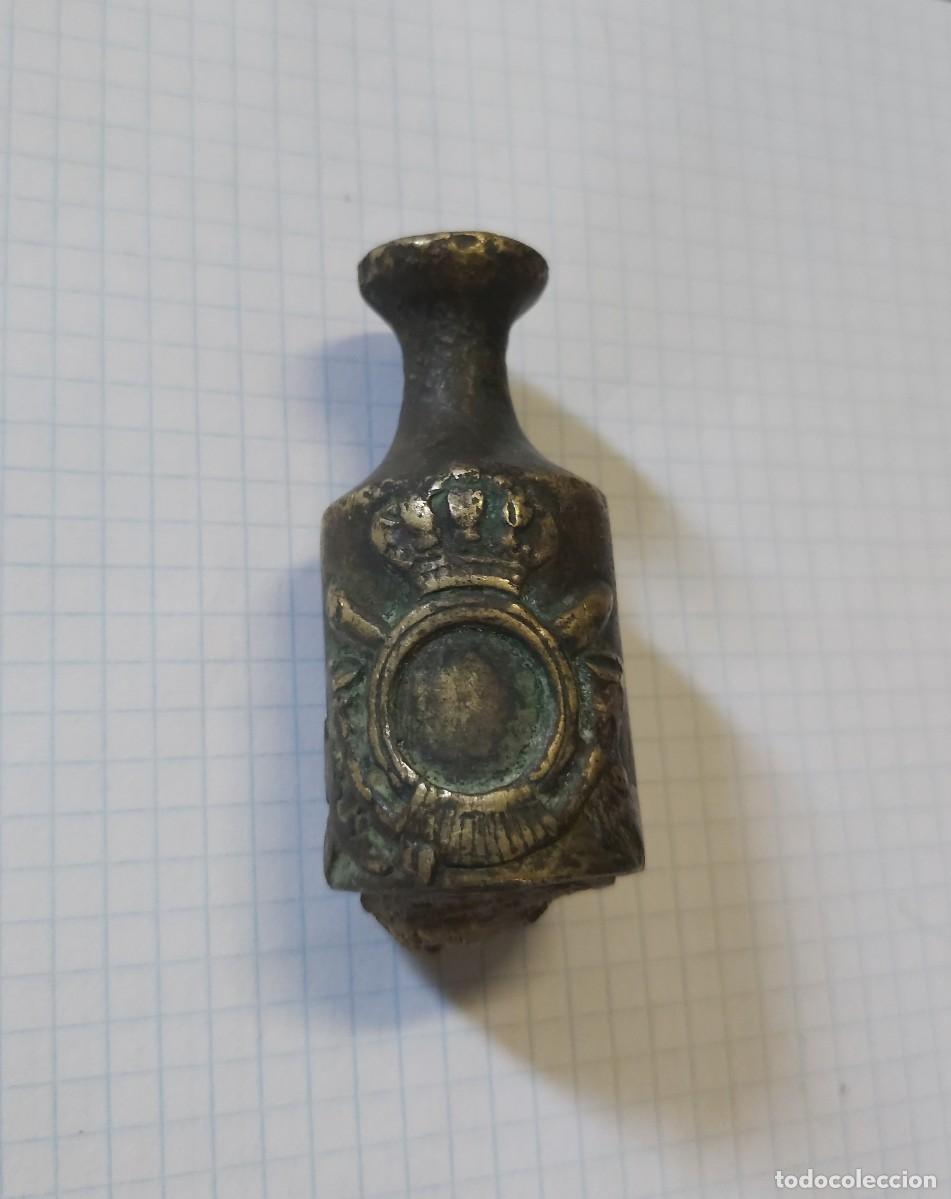 Militaria: Punta de estandarte o similar de infanter&iacute;a de Alfonso XIII de 5,2cm