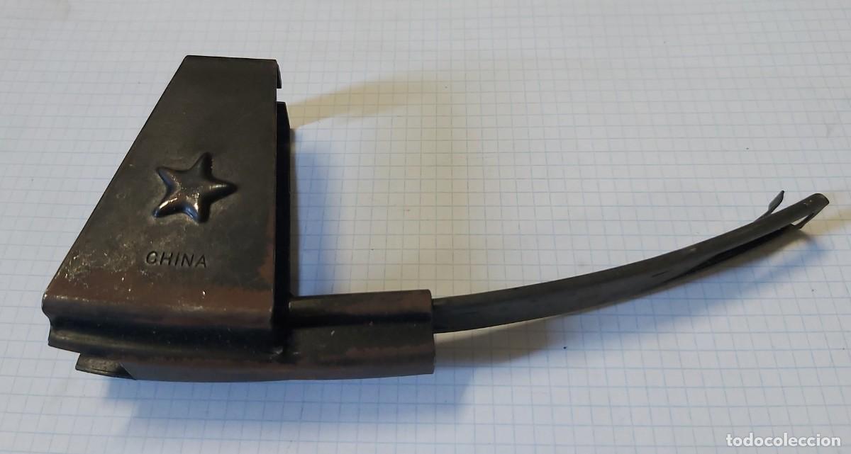Militaria: Adaptador de carga de AK47 - Foto 1