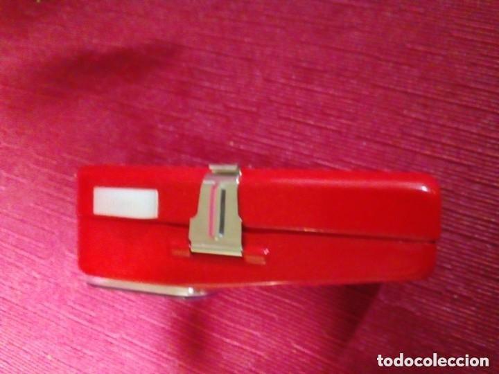 Militaria: antigua linterna cegasa - Foto 2