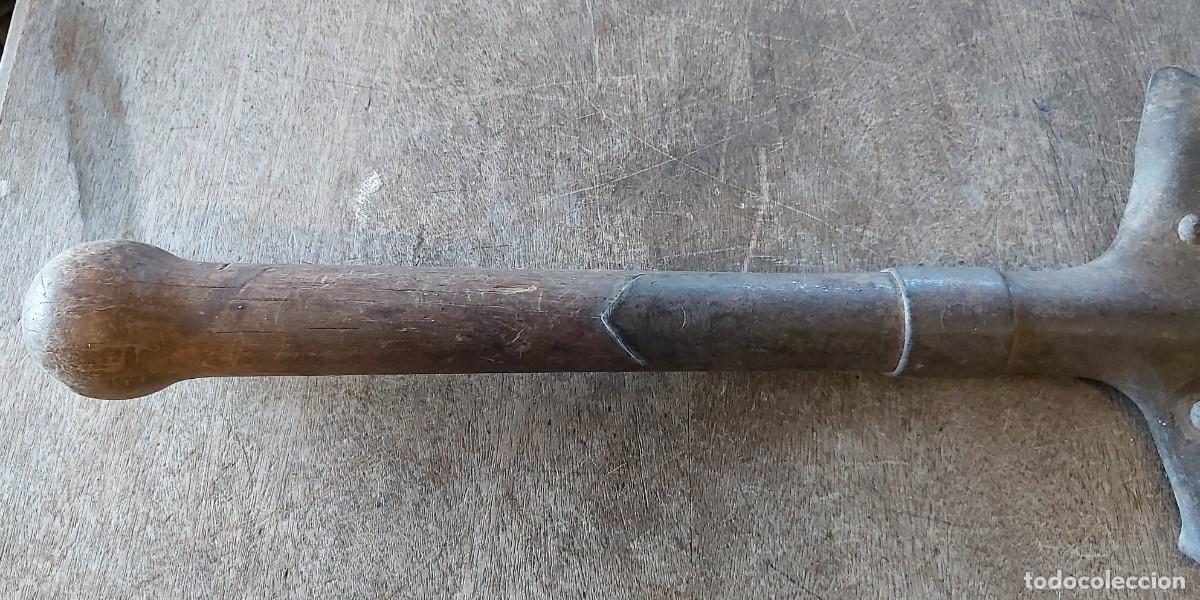 Militaria: Pala alemana con virola y marcaje - Foto 4