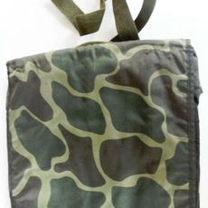 Mochila Bandolera Bolsa De Nylon En El Pecho