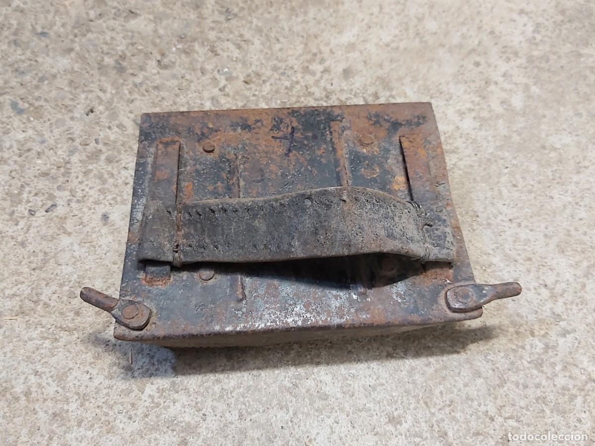 Militaria: Bruza de caballer&iacute;a - Foto 1