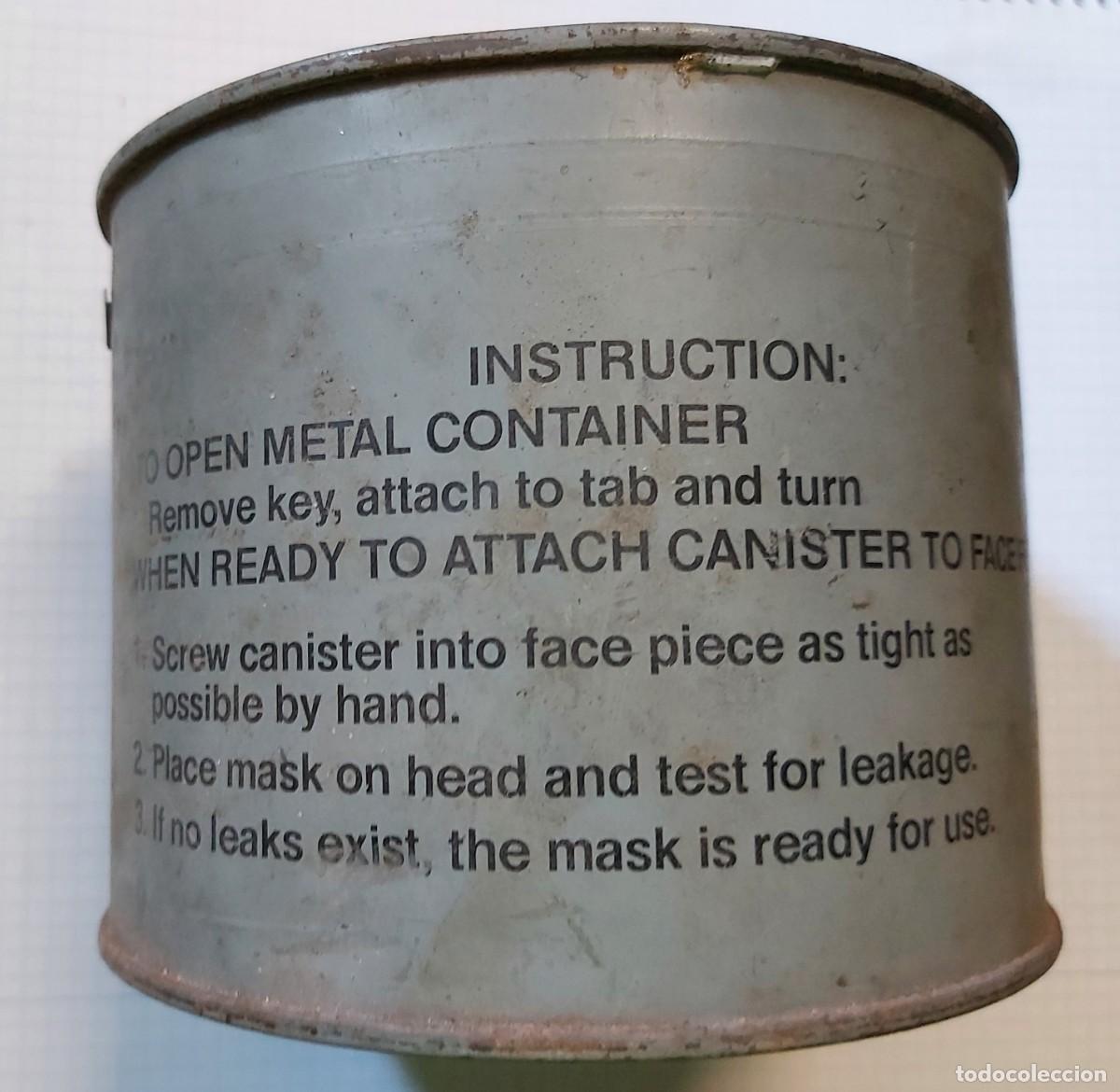 Militaria: Contenedor de metal componente de m&aacute;scara