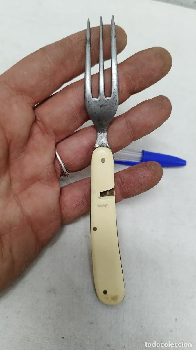 Militaria: Antiguo tenedor plegable - Foto 3