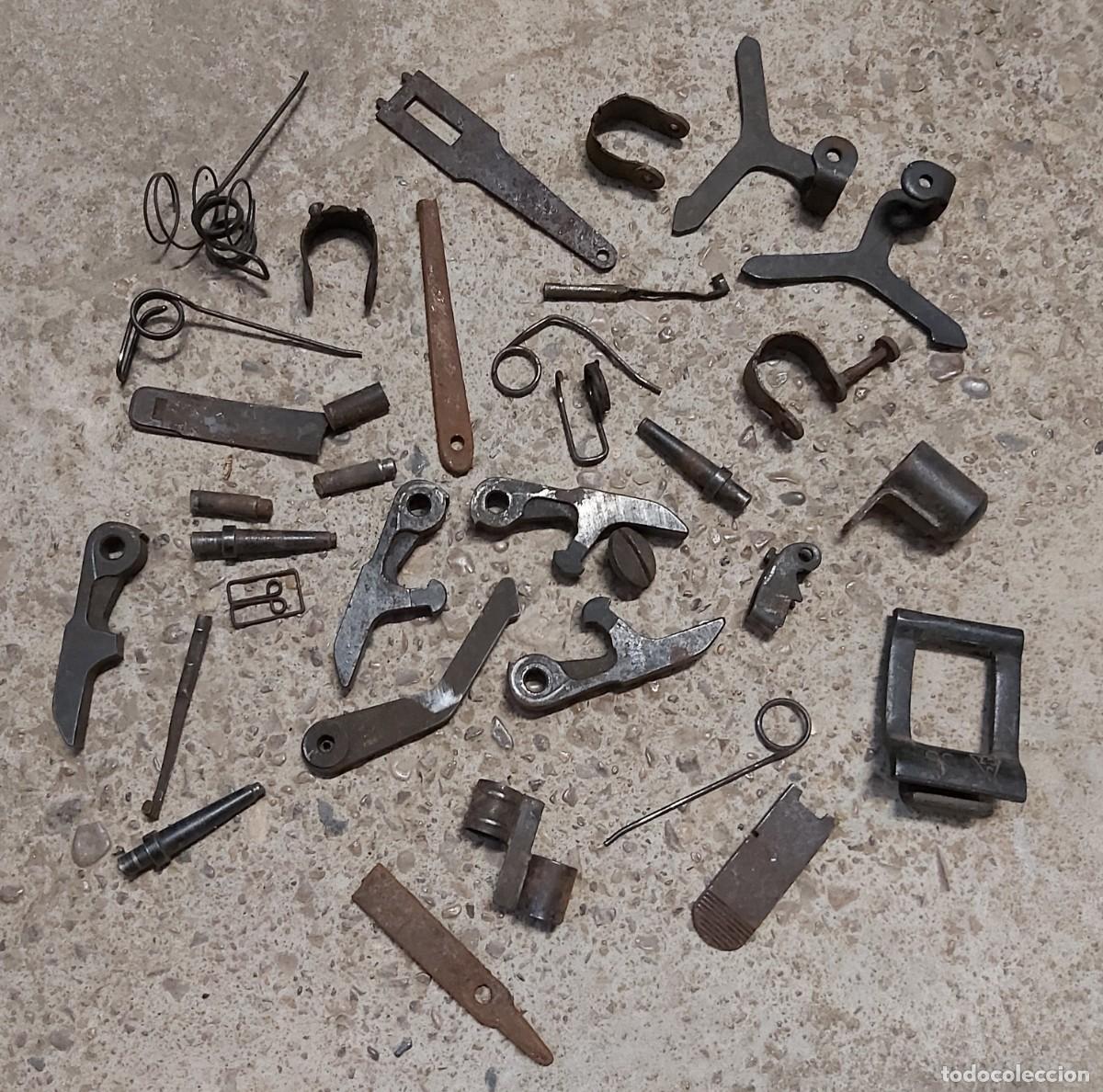 Militaria: Lote de piezas / repuestos - Foto 1