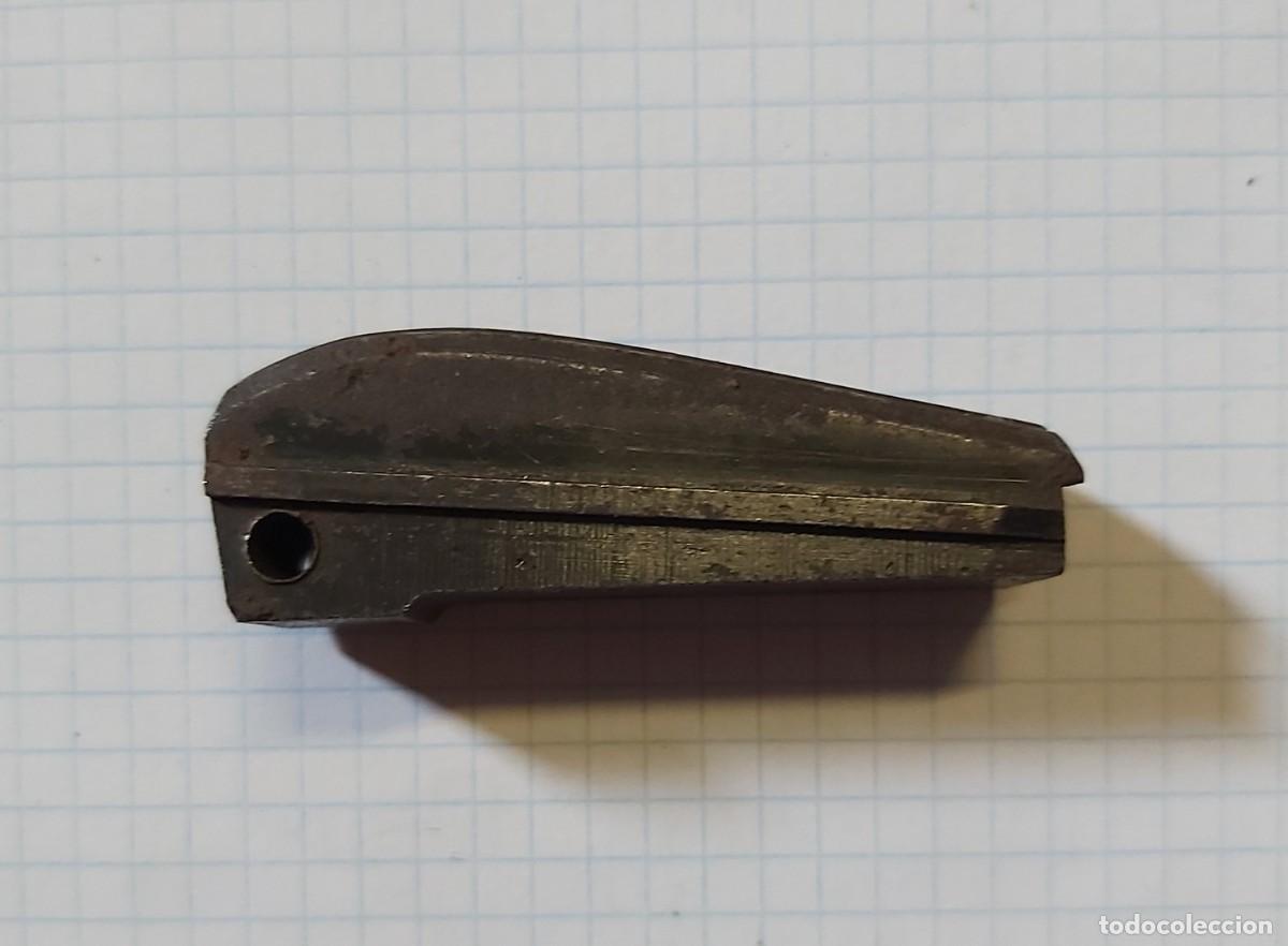 Militaria: Tac&oacute;n de empu&ntilde;adura - Foto 1