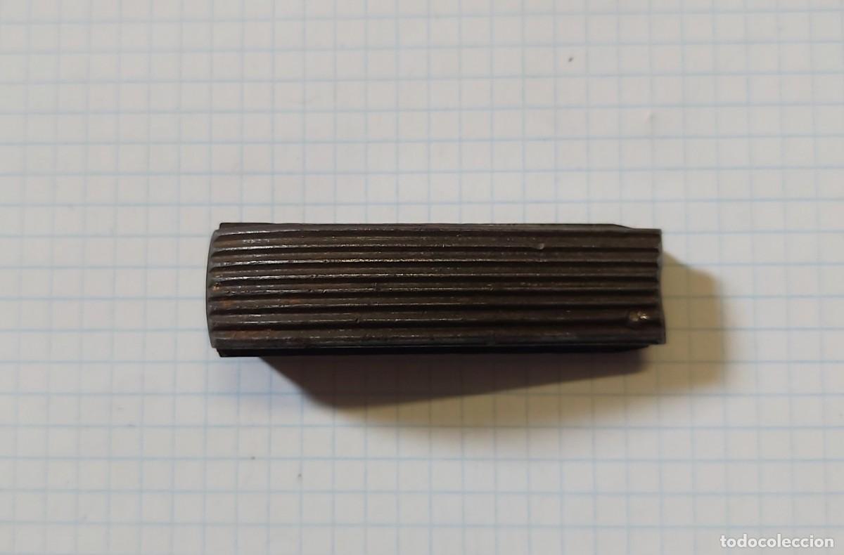 Militaria: Tac&oacute;n de empu&ntilde;adura - Foto 5