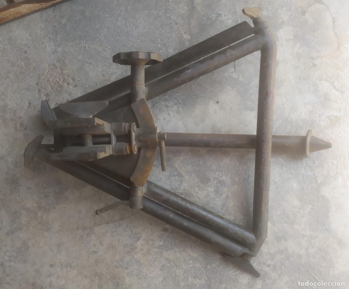 Militaria: Tr&iacute;pode de FAO, plegable - Foto 1