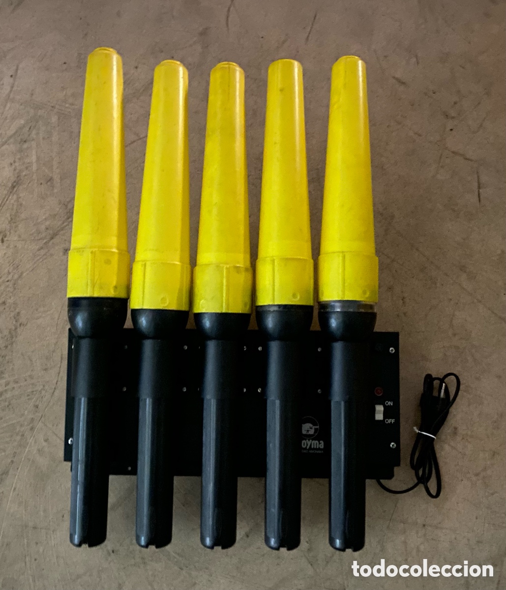 Militaria: BASE CARGADOR DE PARED PARA LINTERNAS INTERFASE. POLIC&Iacute;A NACIONAL