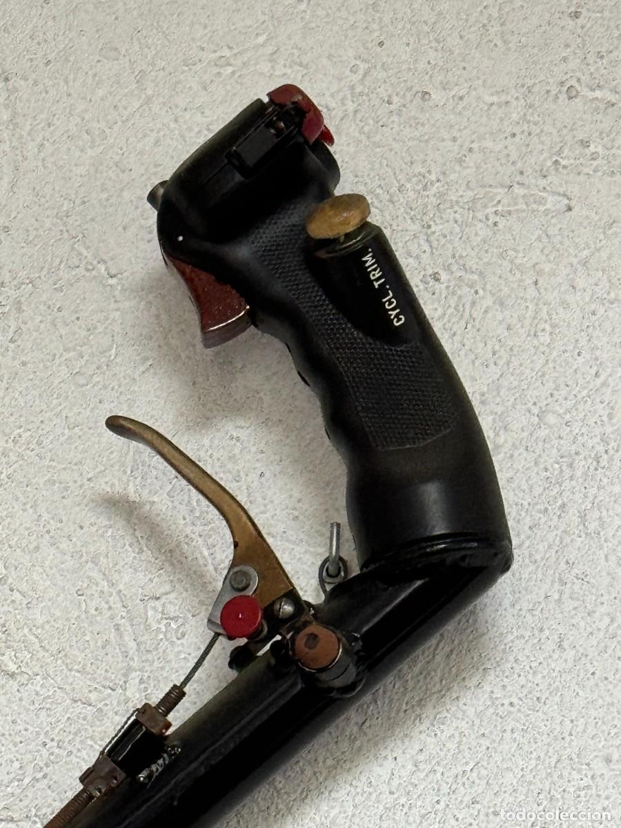 Militaria: mando ciclico de helicoptero - Foto 2