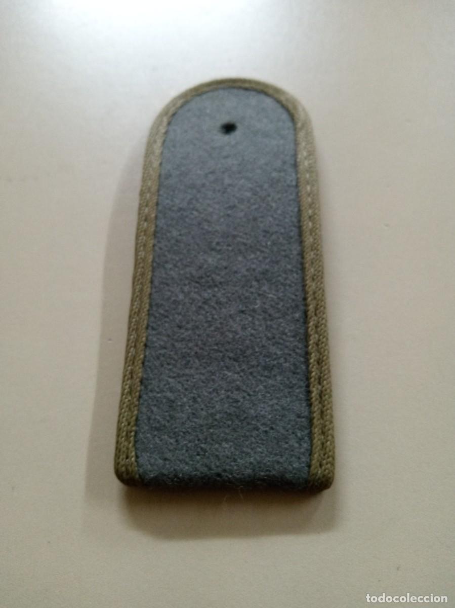 Militaria: Hombrera DDR Ejercito de Tierra - Foto 1